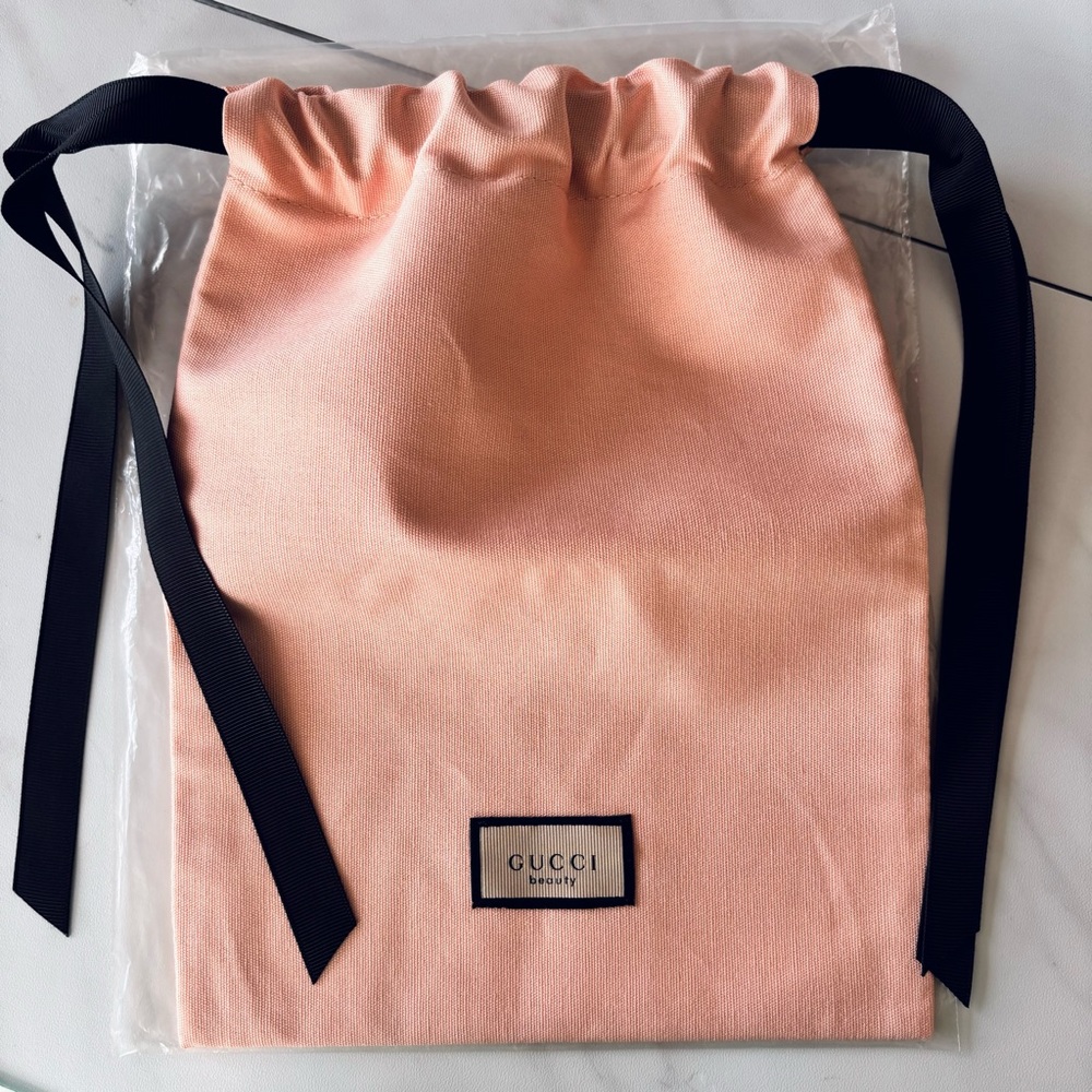 Gucci Pink Flat Makeup Drawstring Pouch Cosmetic Bag Case New